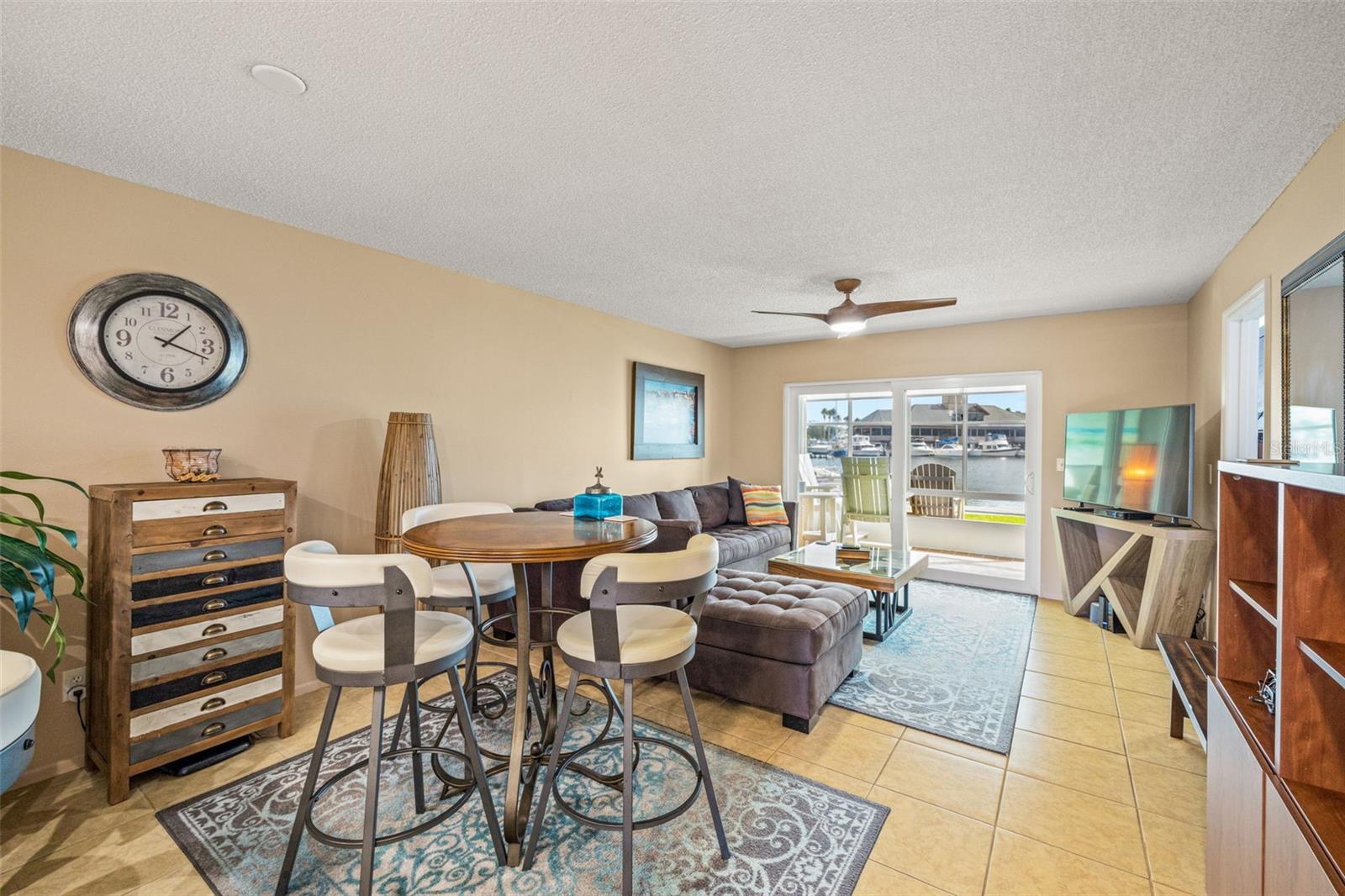 WINDWARD COVE CONDO - Residential