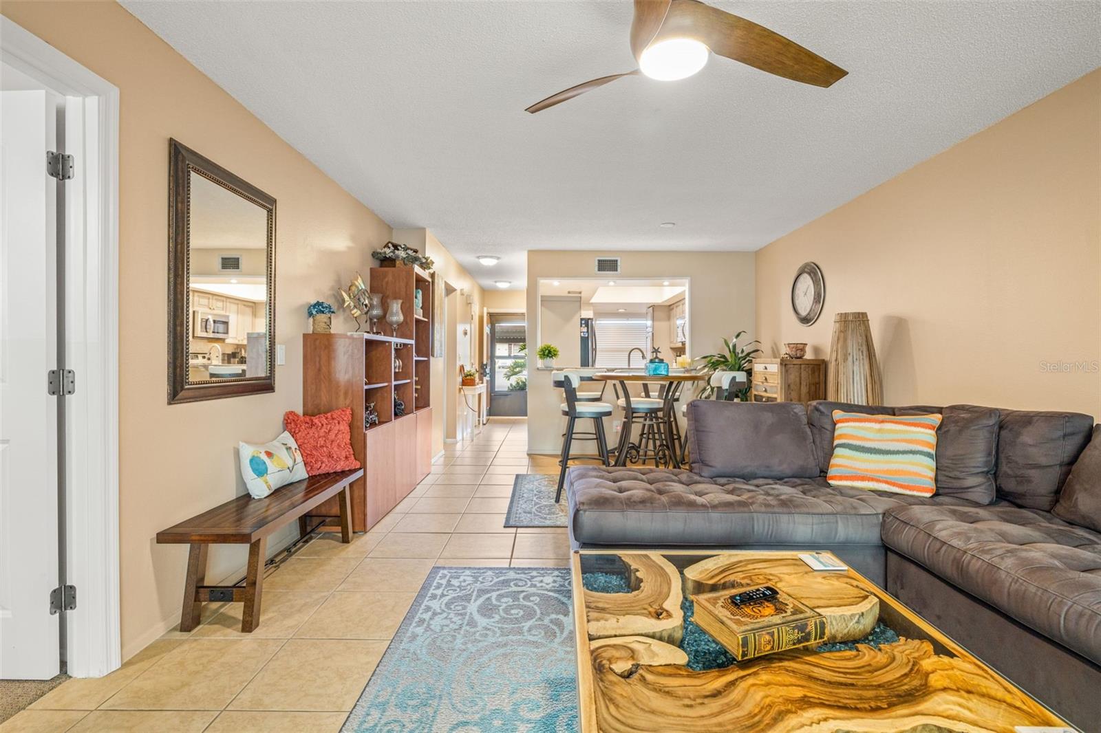 WINDWARD COVE CONDO - Residential