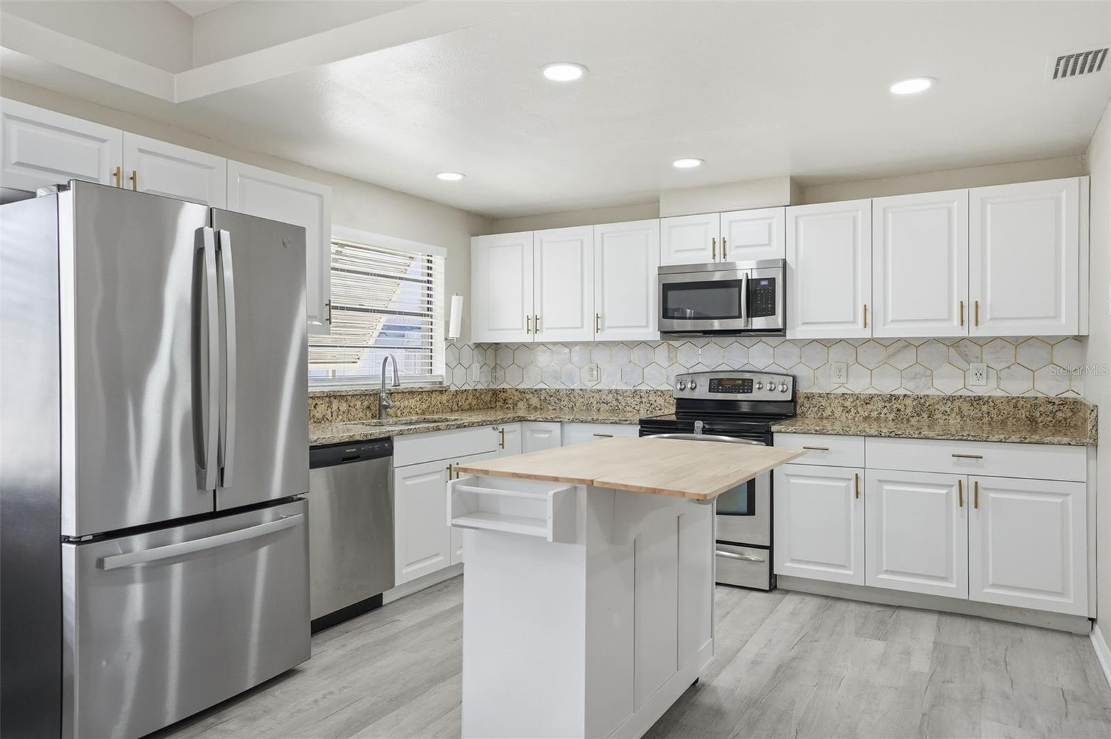 ORCHID LAKE VILLAG - Residential