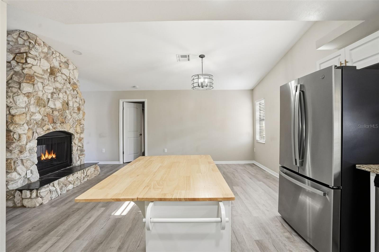 ORCHID LAKE VILLAG - Residential