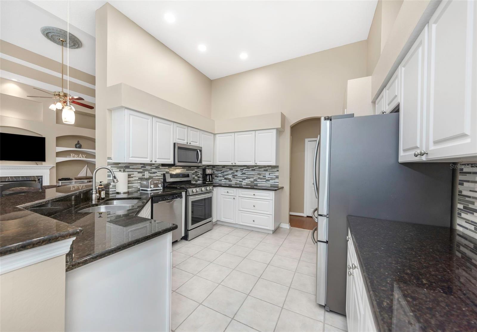 WESTCHASE SEC 371 - Residential