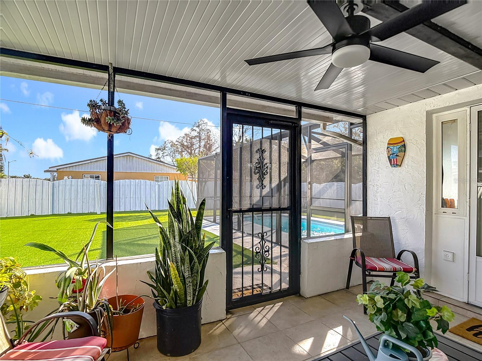 COUNTRY ESTATES - Residential