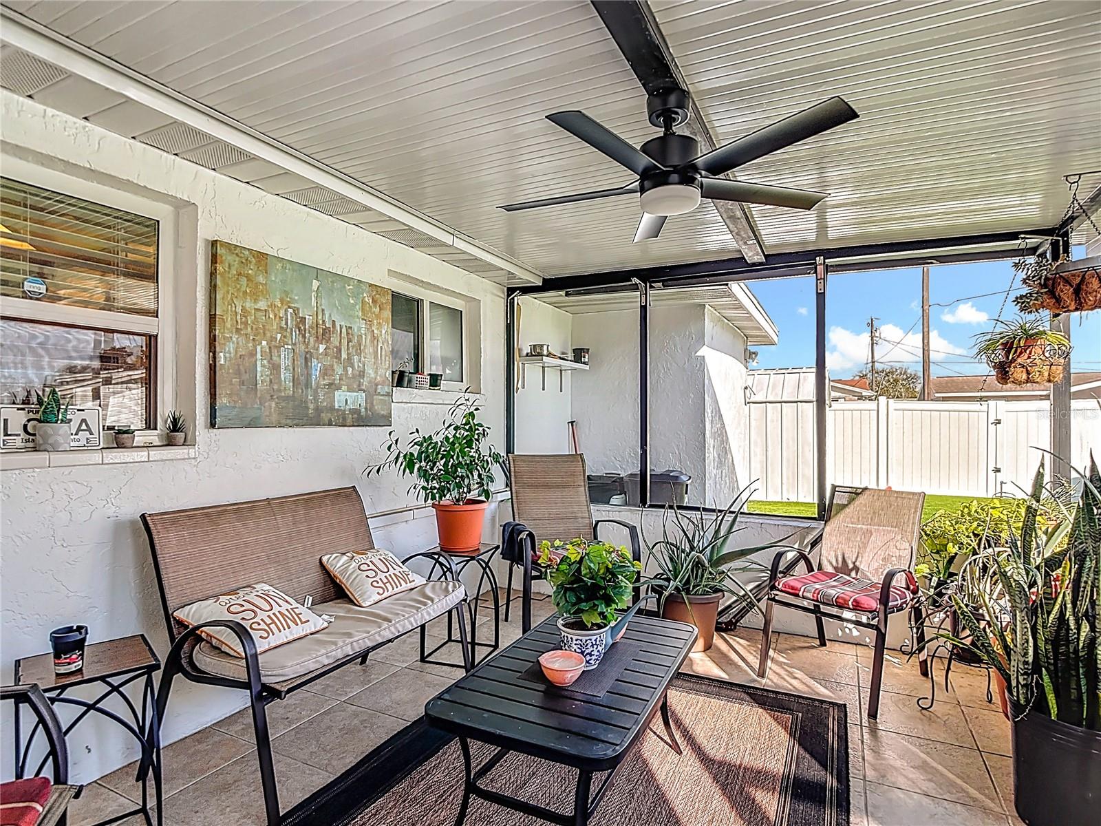 COUNTRY ESTATES - Residential