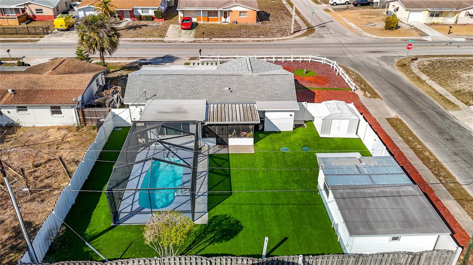 COUNTRY ESTATES - Residential