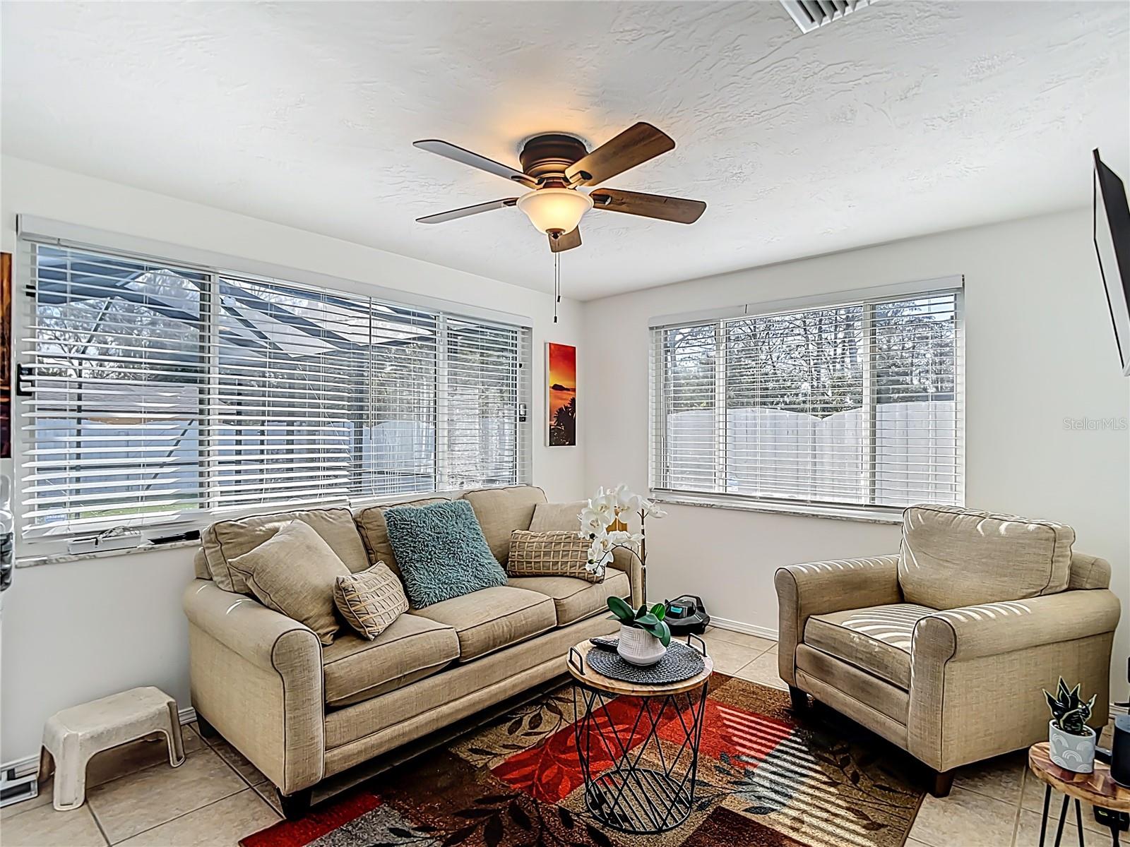 COUNTRY ESTATES - Residential