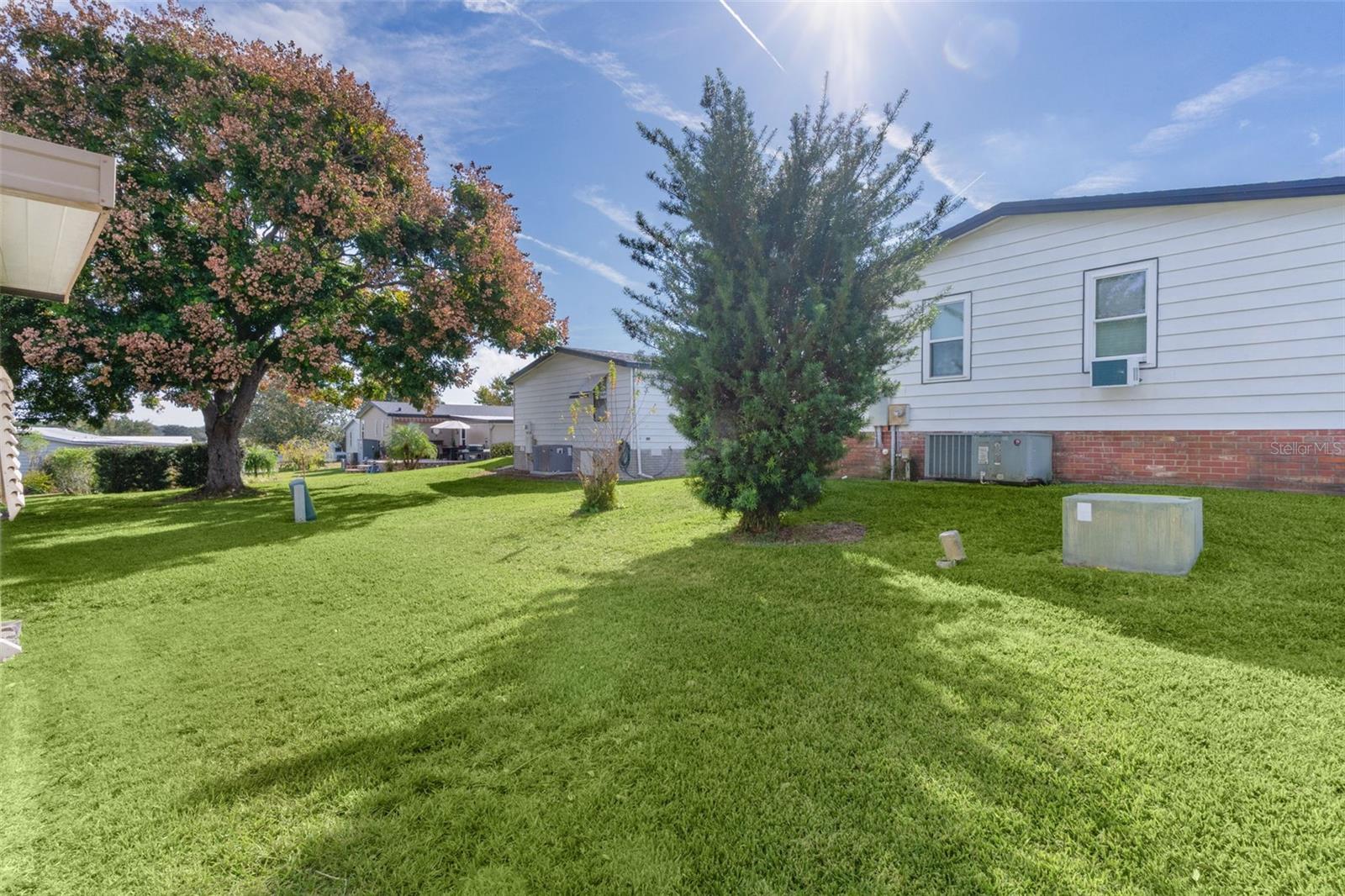 LADY LAKE ORANGE BLOSSOM GARDENS UNIT 10 - Residential