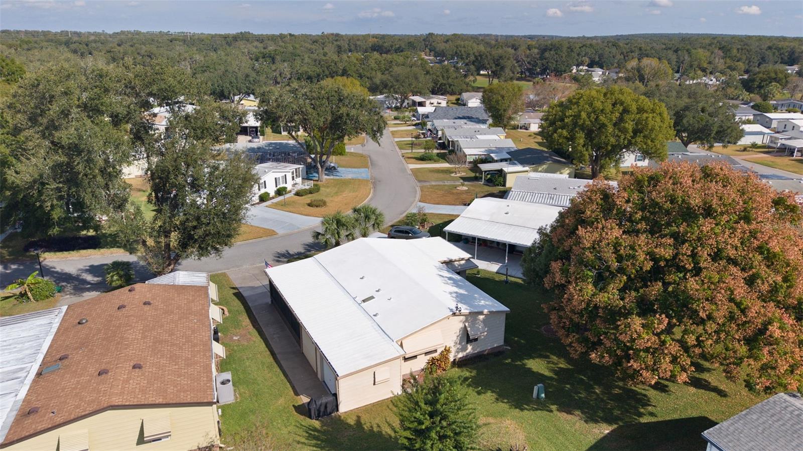 LADY LAKE ORANGE BLOSSOM GARDENS UNIT 10 - Residential