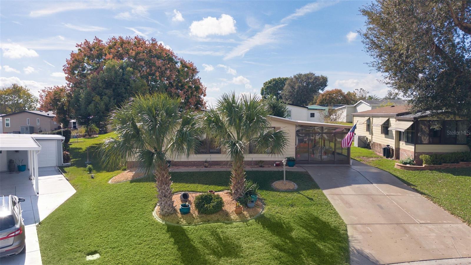 LADY LAKE ORANGE BLOSSOM GARDENS UNIT 10 - Residential