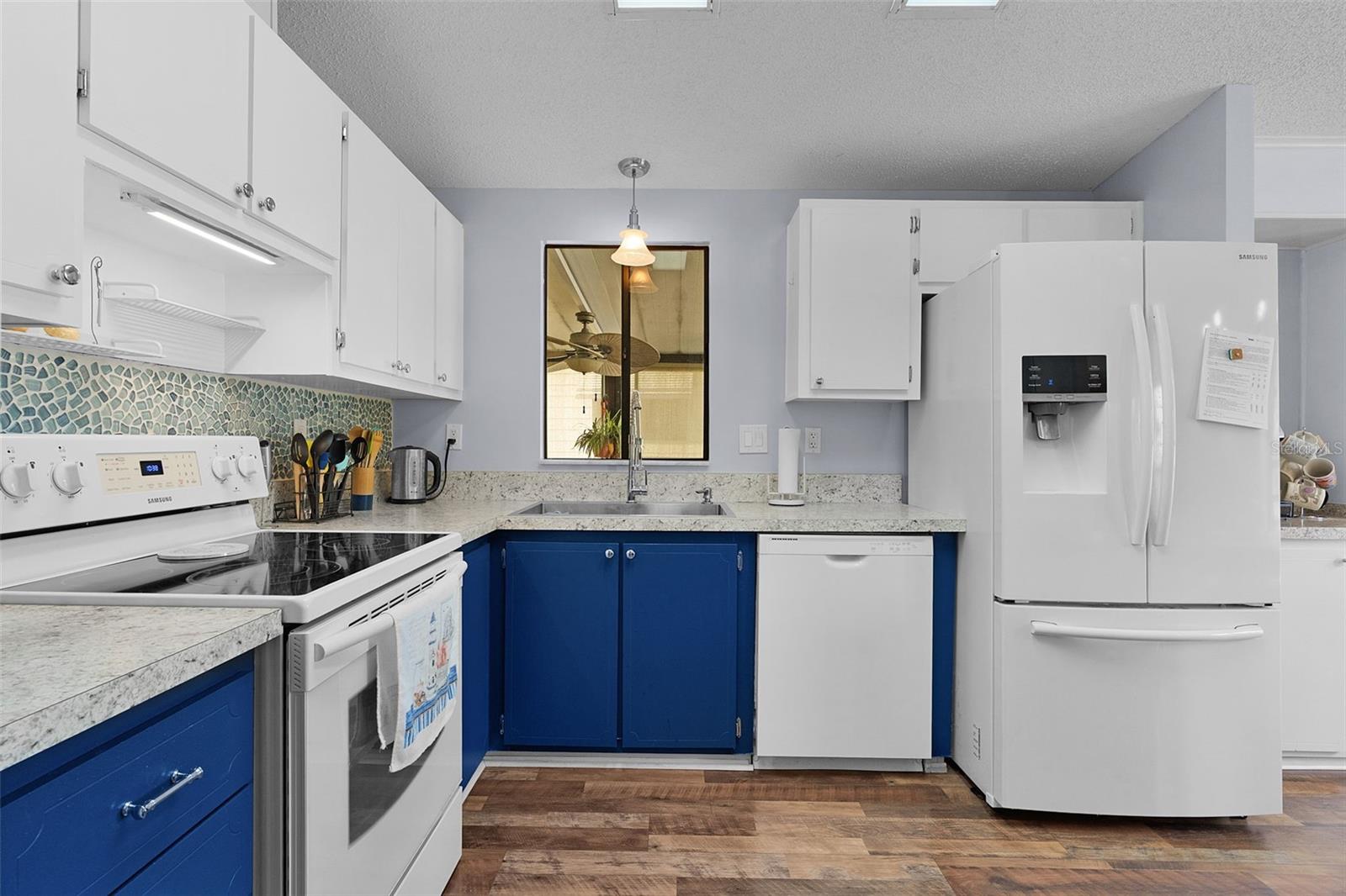 LADY LAKE ORANGE BLOSSOM GARDENS UNIT 10 - Residential