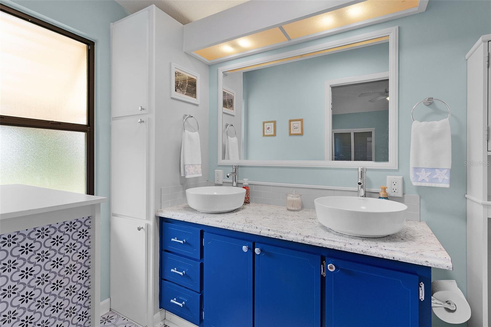 LADY LAKE ORANGE BLOSSOM GARDENS UNIT 10 - Residential