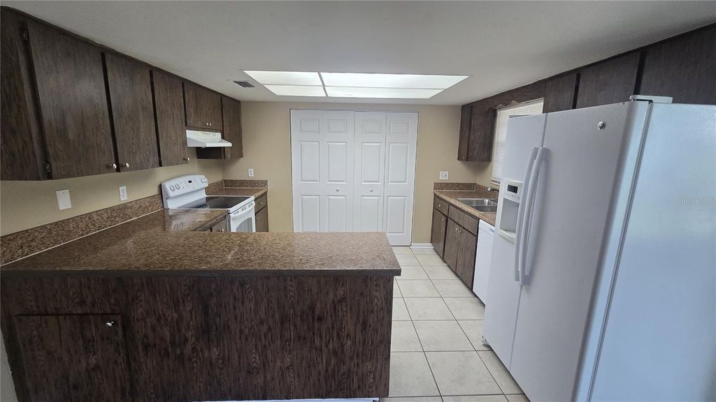 Photo of 813 Senate Court, Tampa, FL 33613 (MLS # TB8495415)