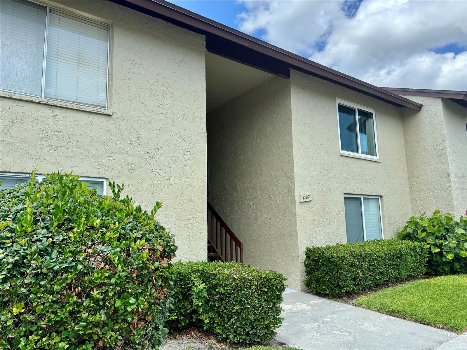 WOODSIDE VILLAGE CONDO - Residential