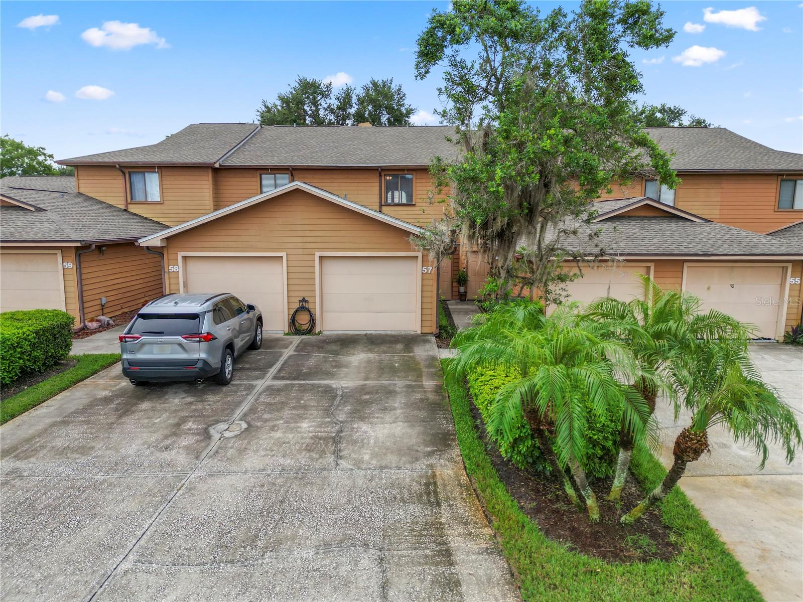 View LAKELAND, FL 33809 townhome