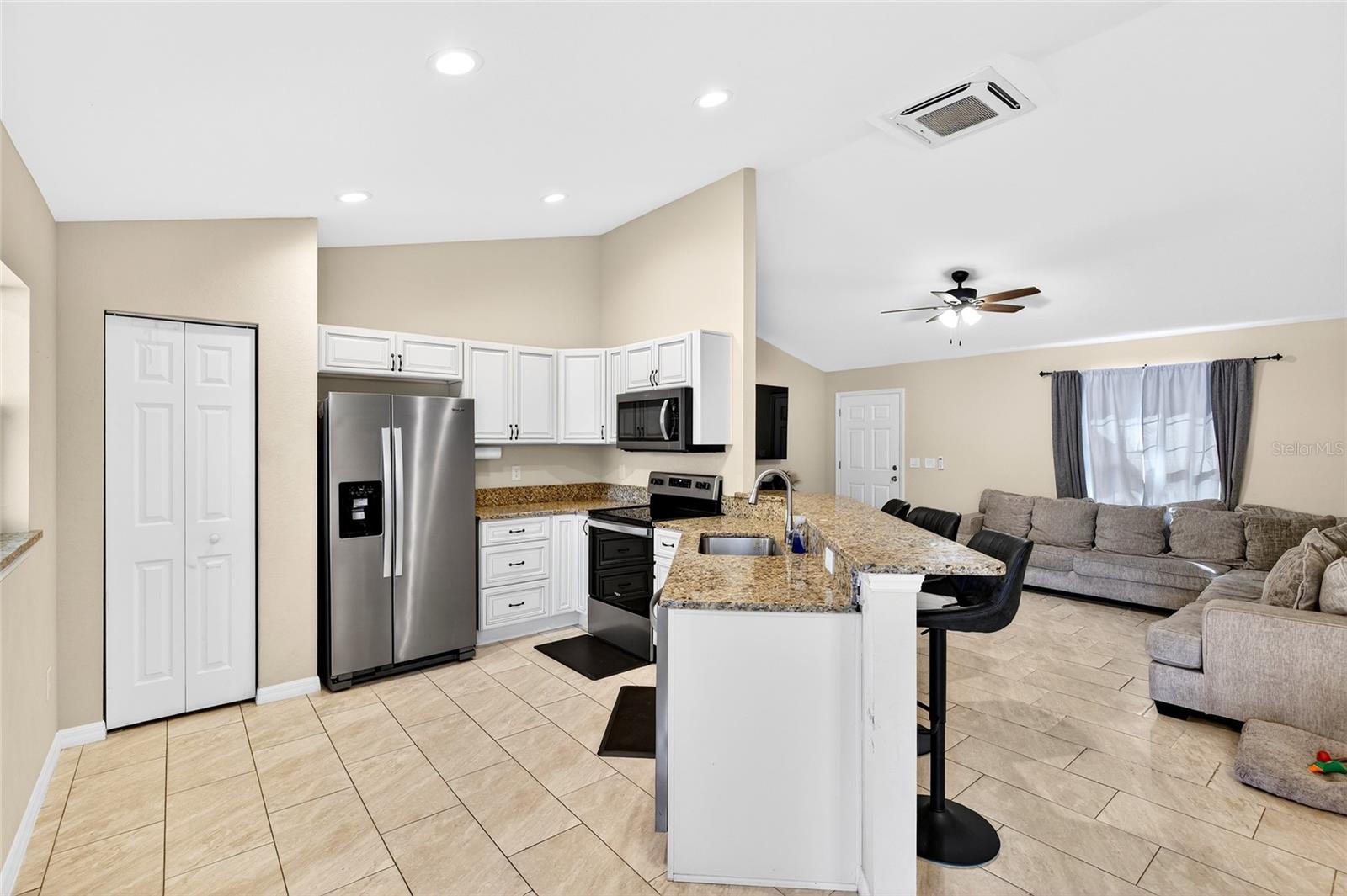 MARION OAKS UN NINE - Residential