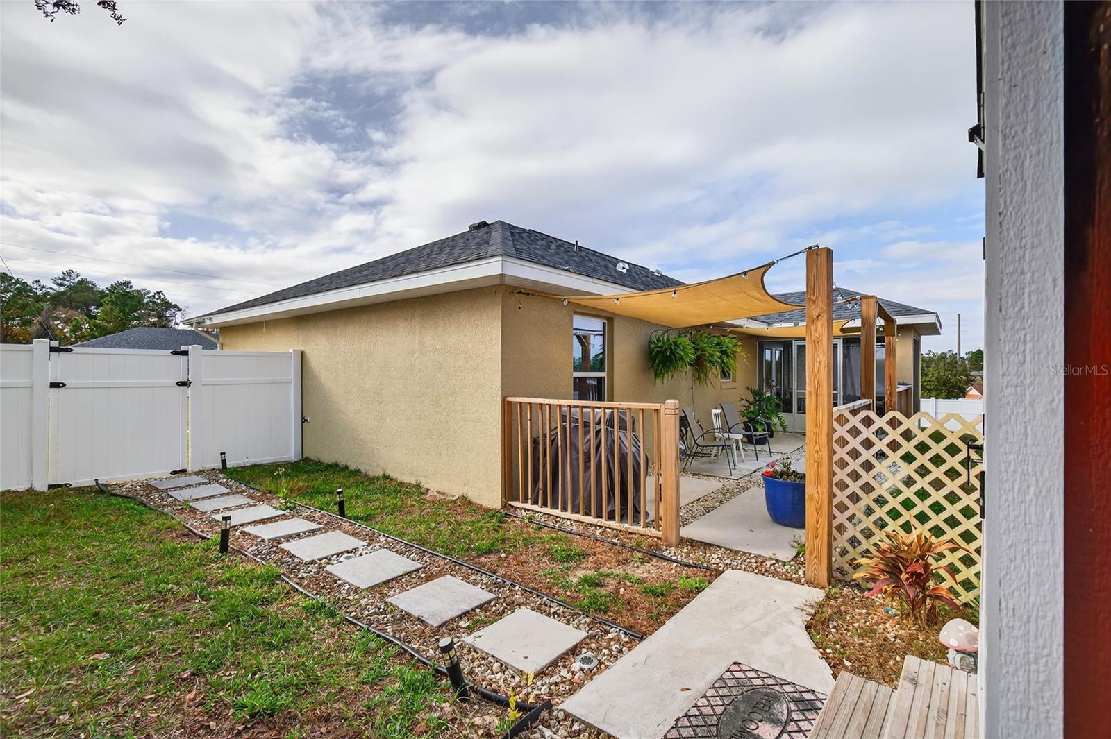 MARION OAKS UN NINE - Residential