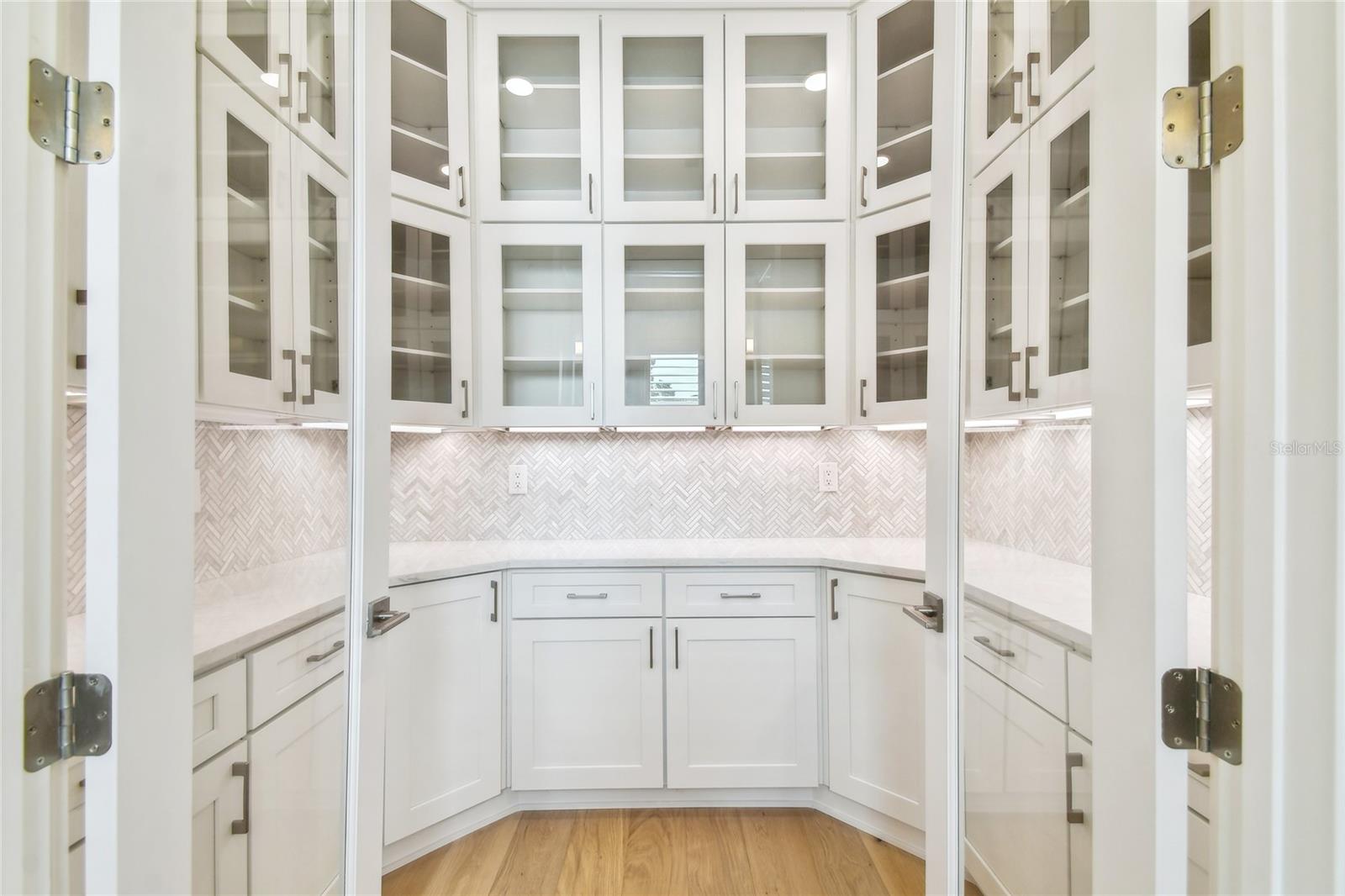 BEL MAR REV UNIT 7 - Residential