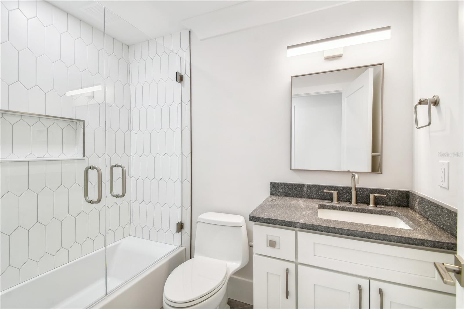 BEL MAR REV UNIT 7 - Residential