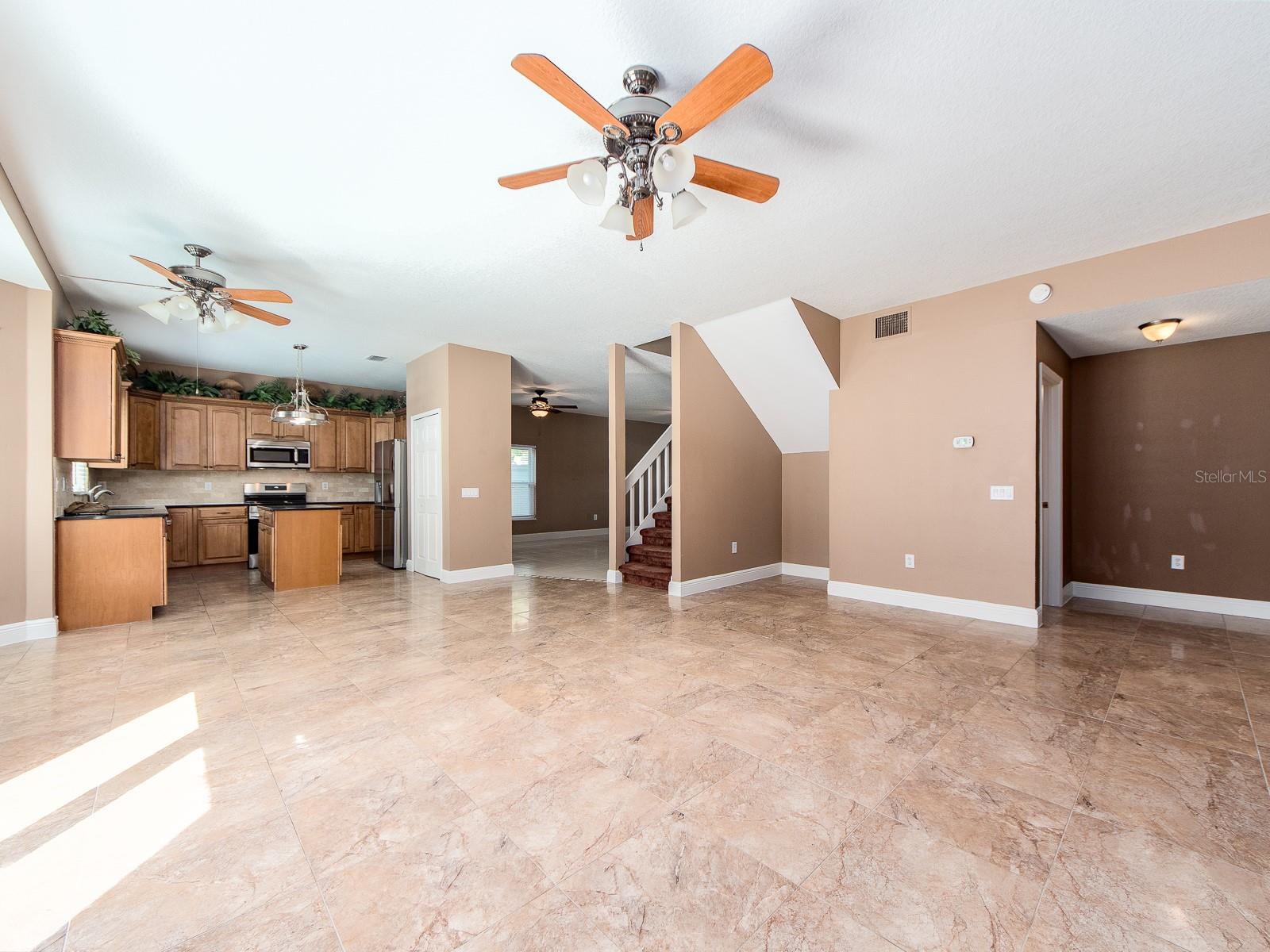 VILLAGE AT BENTLEY PARK PH II TR B-2 - Residential