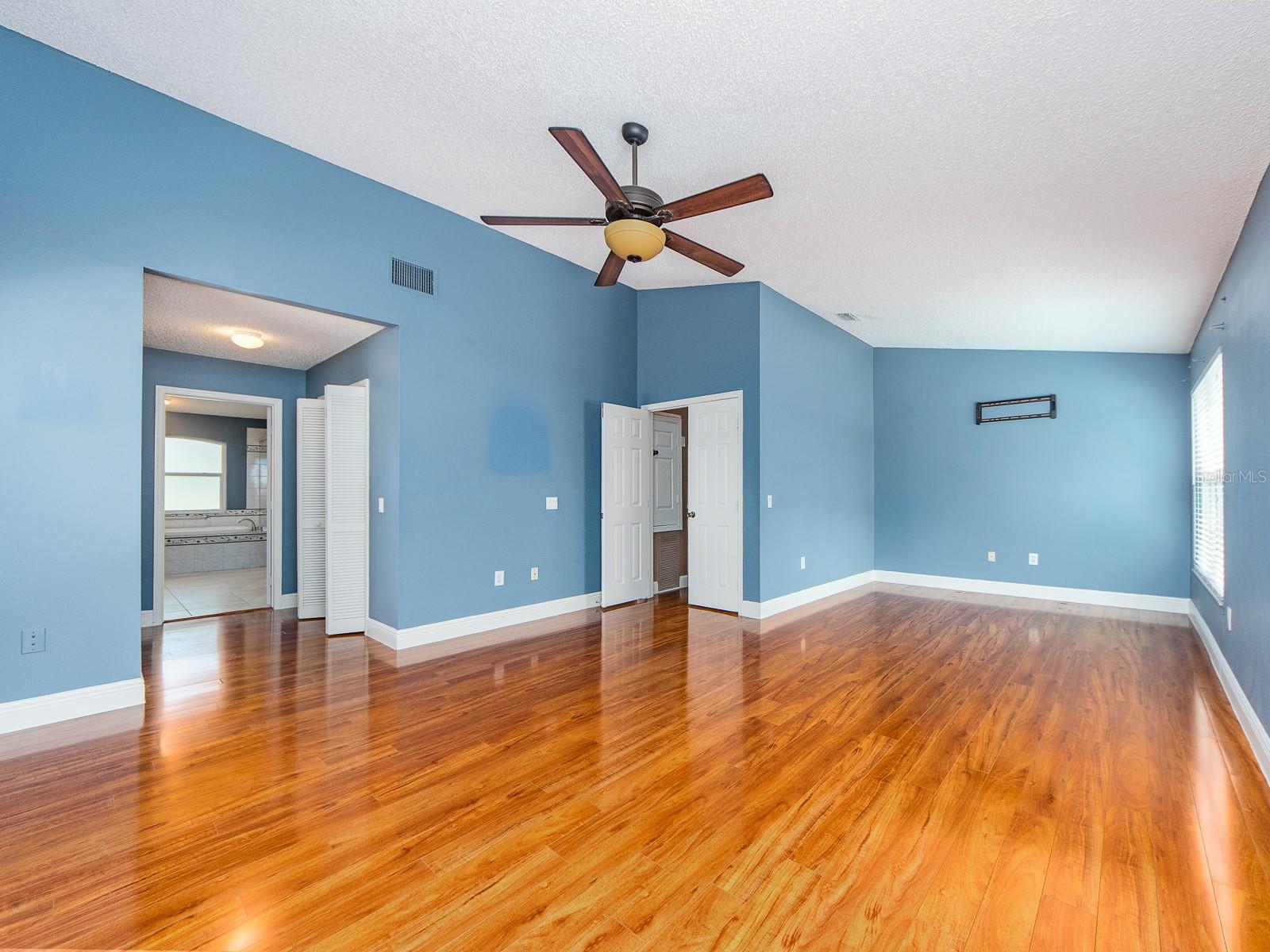 VILLAGE AT BENTLEY PARK PH II TR B-2 - Residential