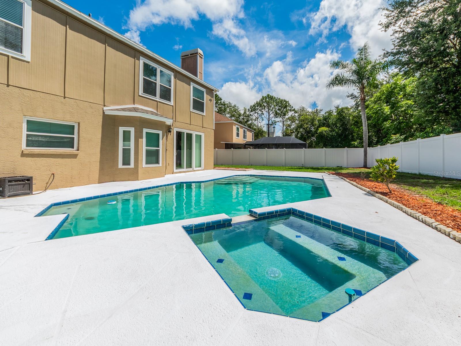VILLAGE AT BENTLEY PARK PH II TR B-2 - Residential