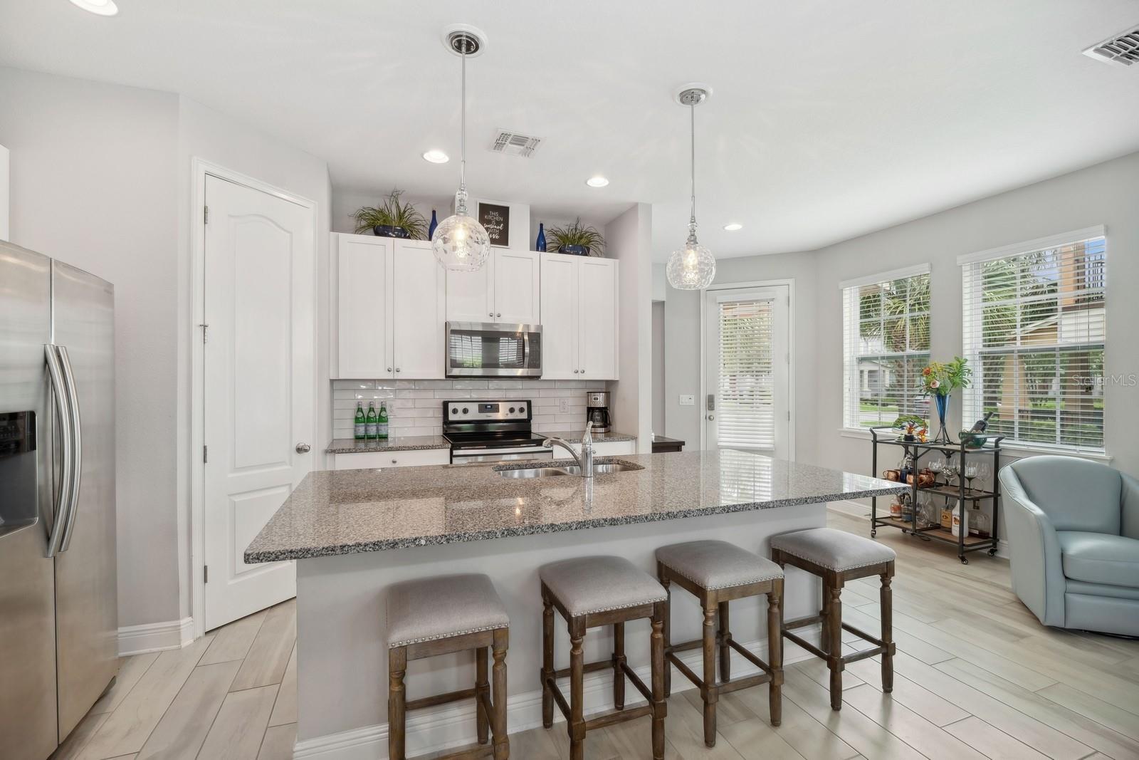Photo 4 of 28 of 15446 HONEYBELL DRIVE townhome