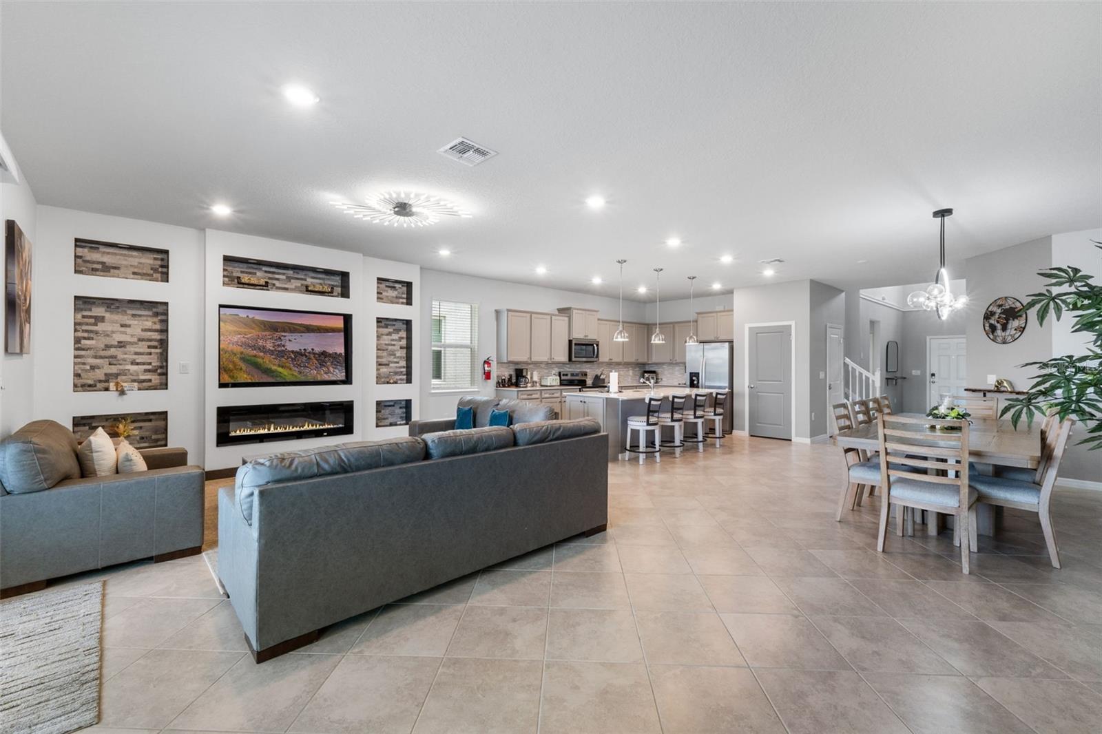 WINDSOR CAY PH 1 - Residential