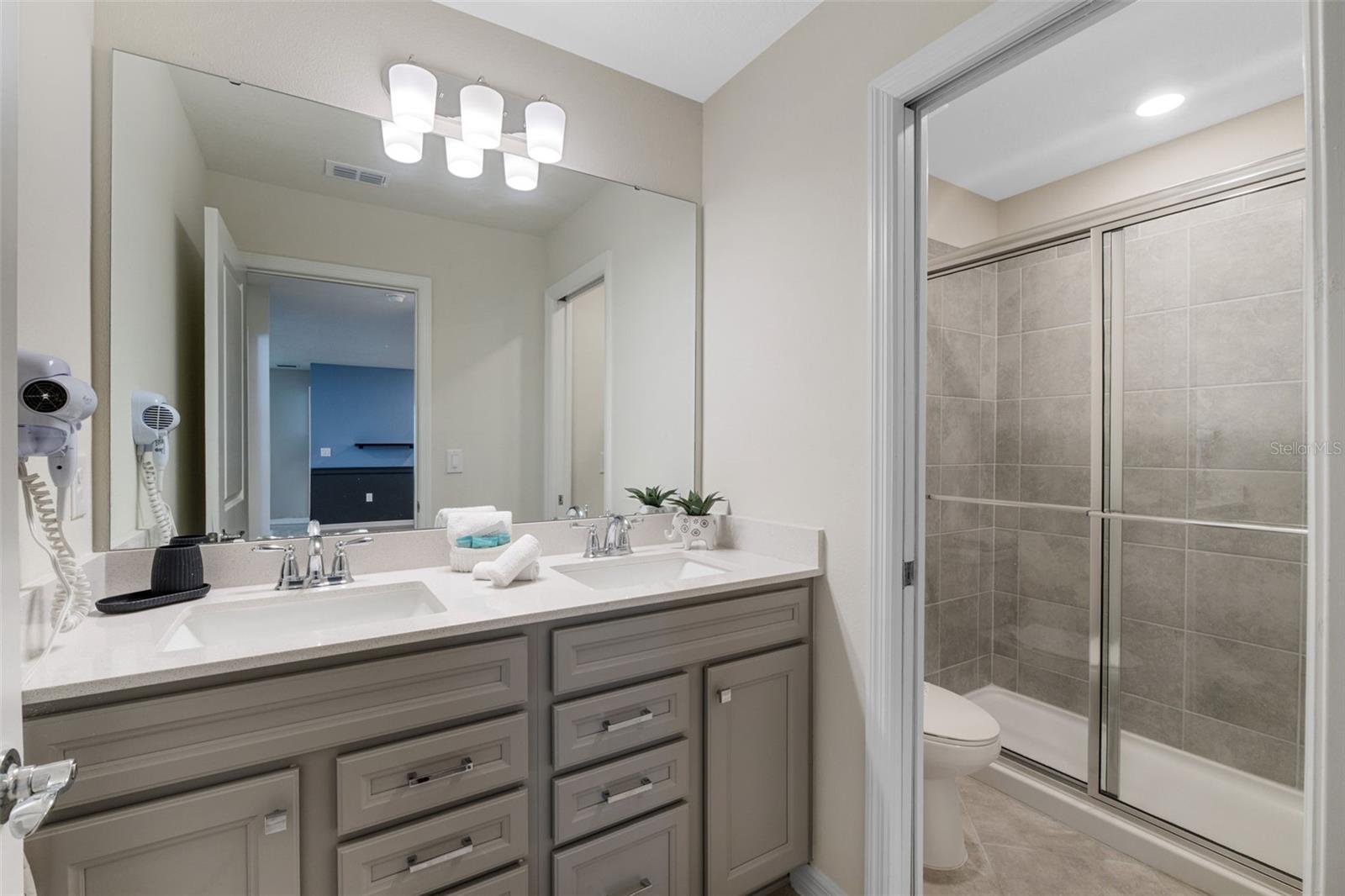 WINDSOR CAY PH 1 - Residential