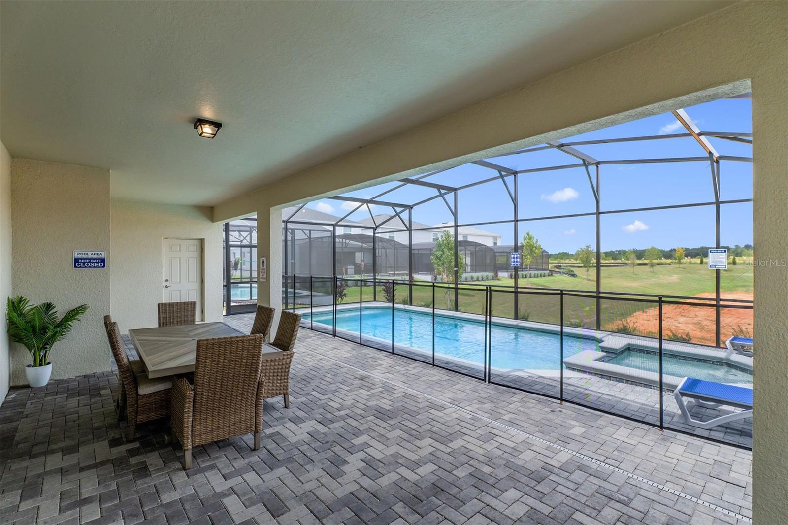 WINDSOR CAY PH 1 - Residential