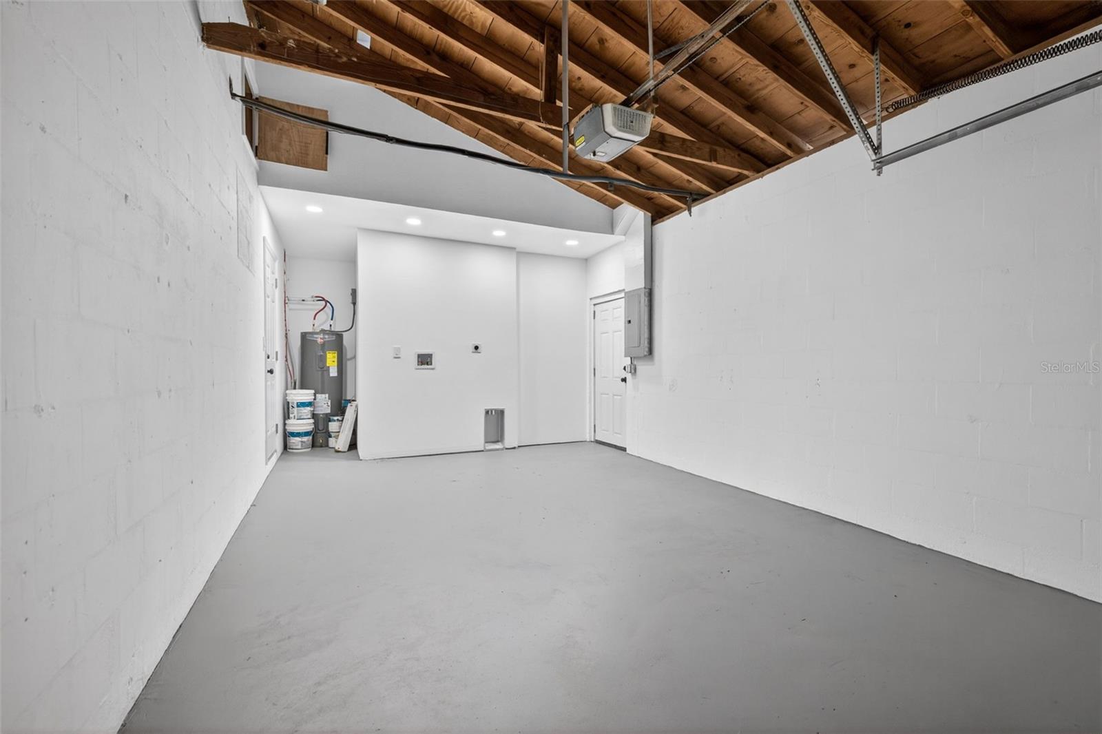 BAY PINES ESTATES - Residential