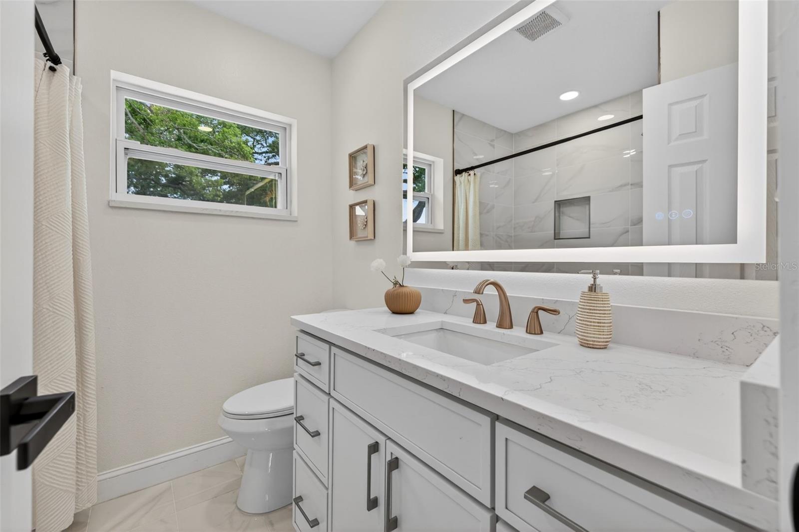 BAY PINES ESTATES - Residential