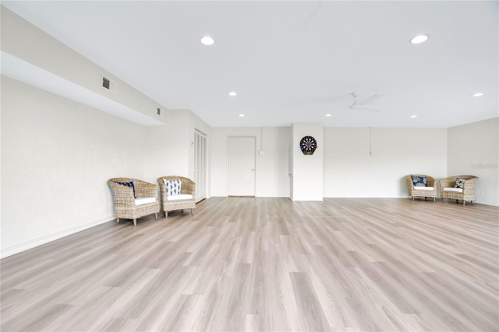 PALMA SOLA HARBOUR SEC 5 - Residential