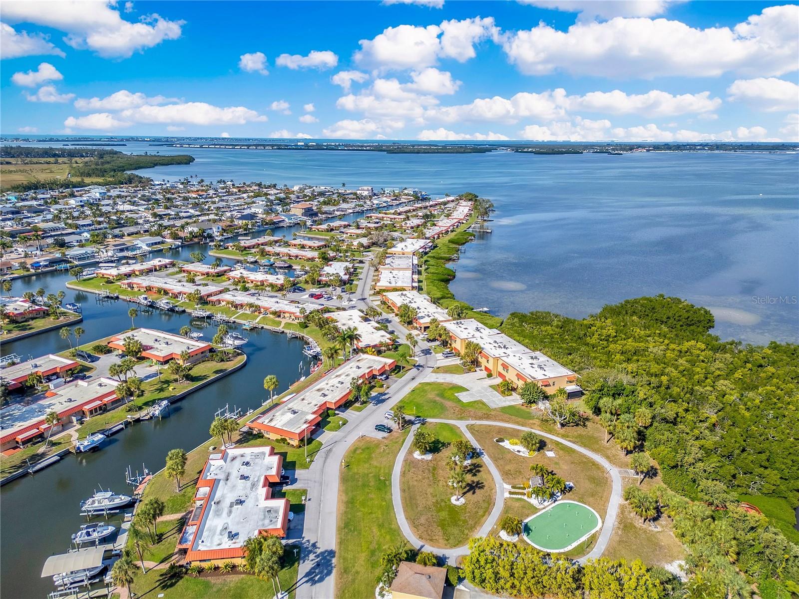 PALMA SOLA HARBOUR SEC 5 - Residential