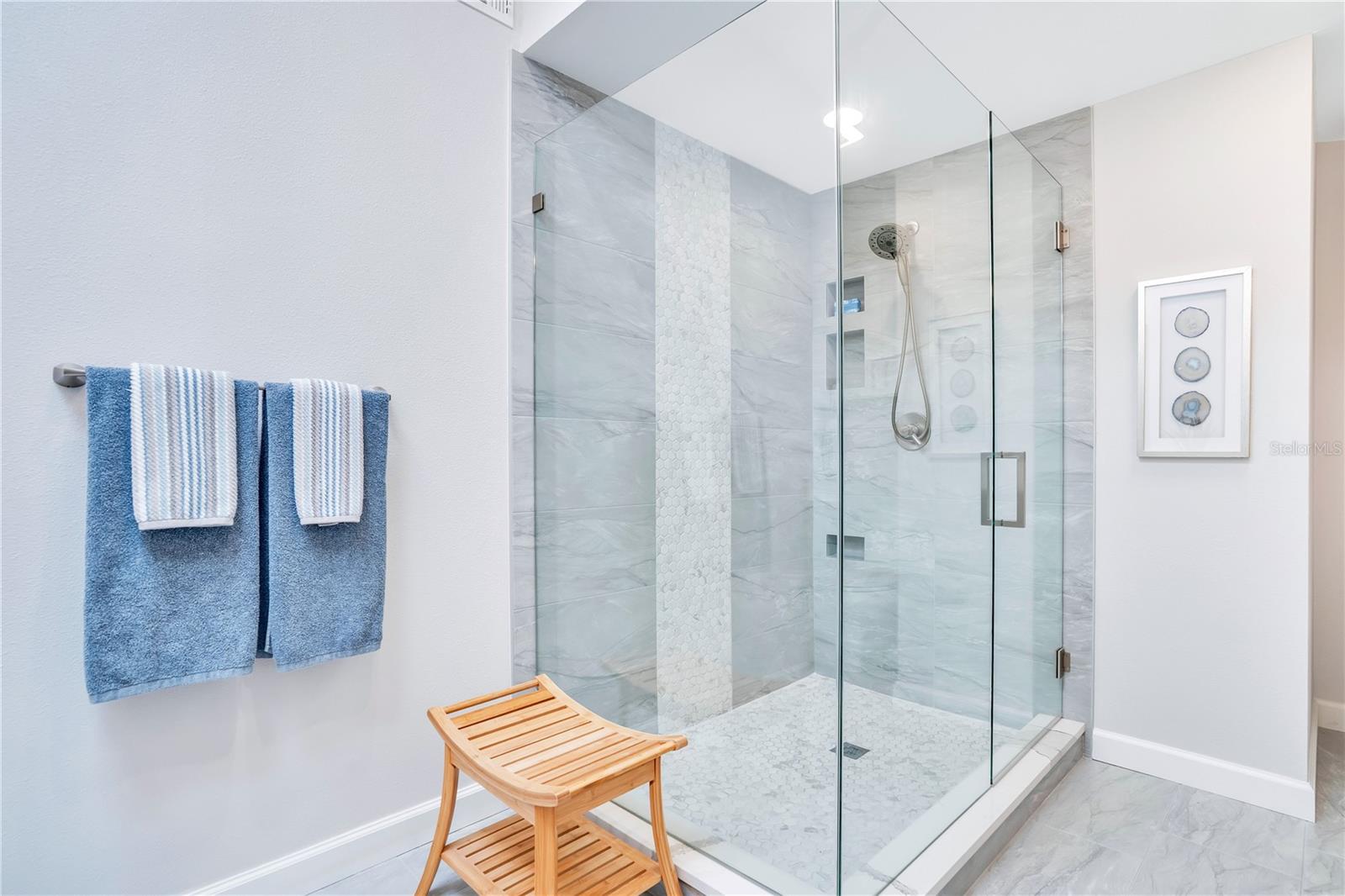 PALMA SOLA HARBOUR SEC 5 - Residential