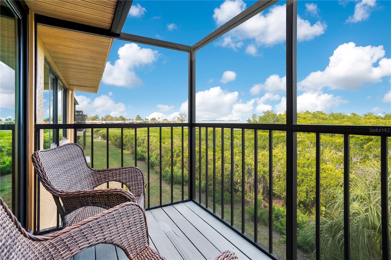 PALMA SOLA HARBOUR SEC 5 - Residential