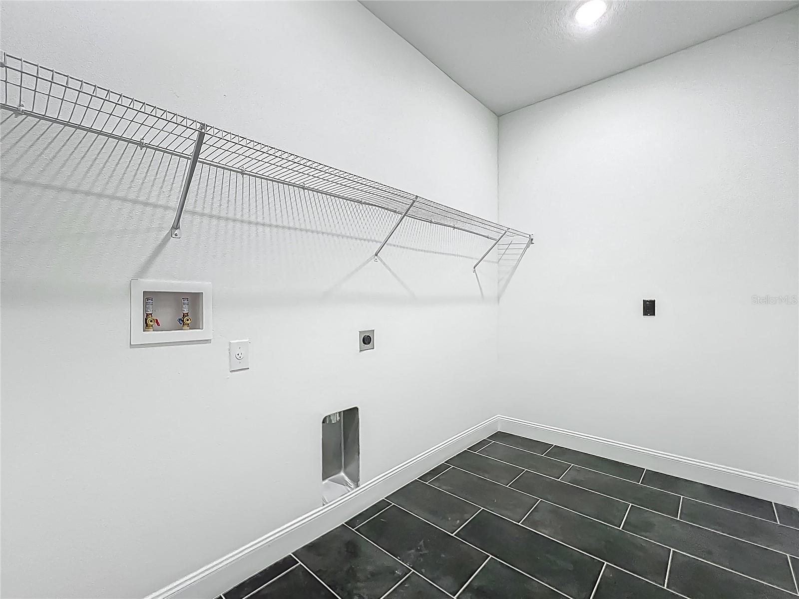 PRINCETON PLACE - Residential Lease