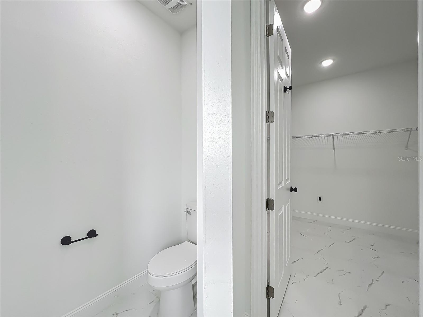 PRINCETON PLACE - Residential Lease