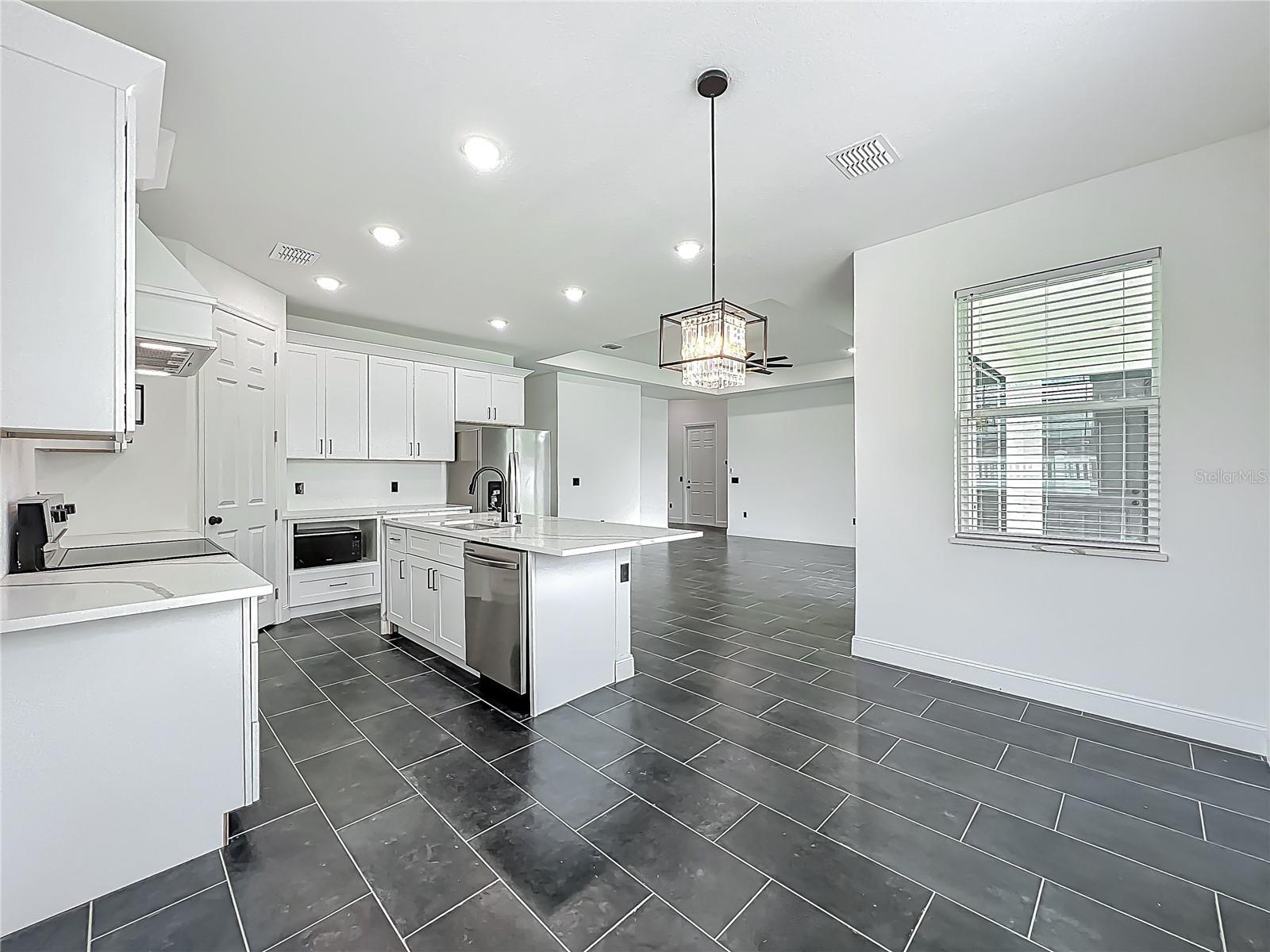 PRINCETON PLACE - Residential Lease