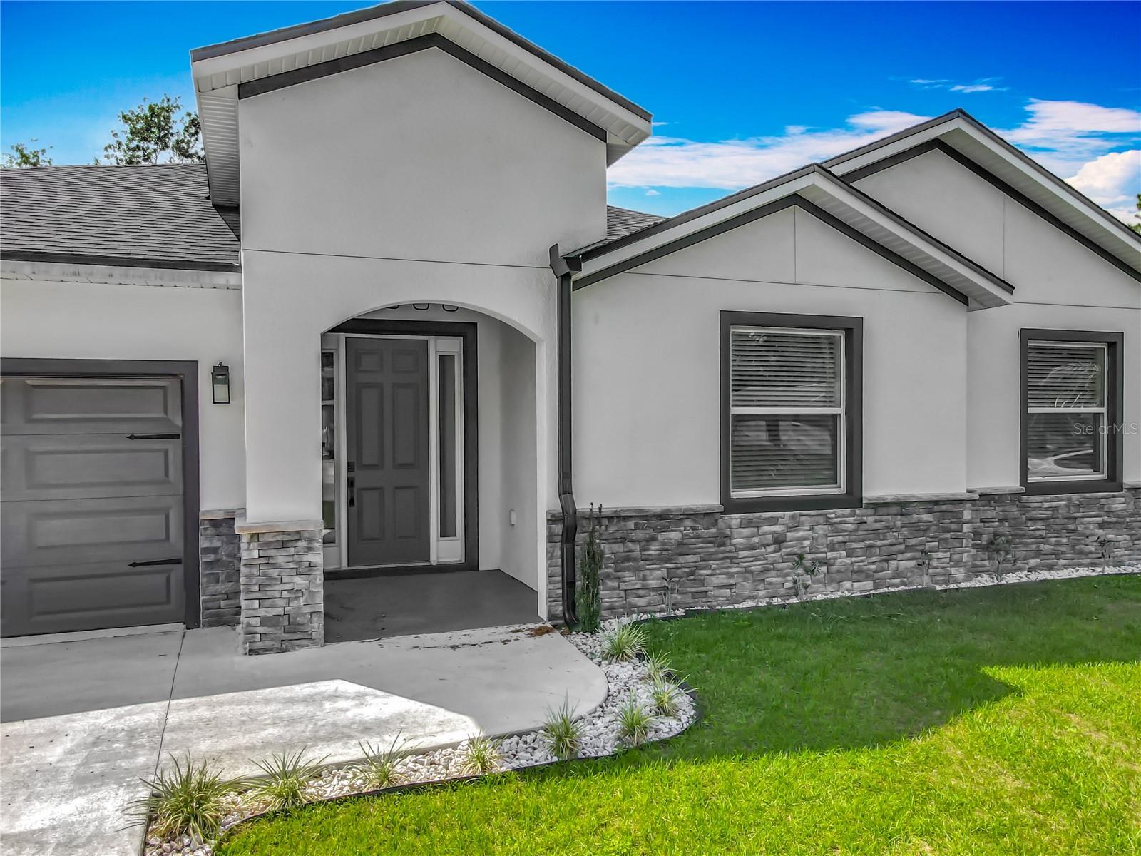 PRINCETON PLACE - Residential Lease