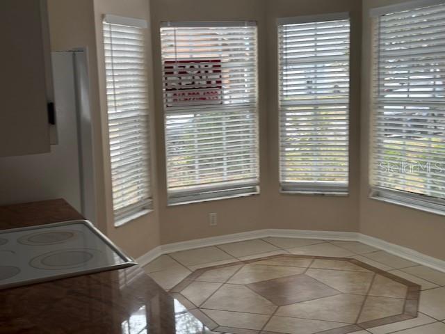 BLOOMINGDALE SEC R UNIT 3 - Residential Lease