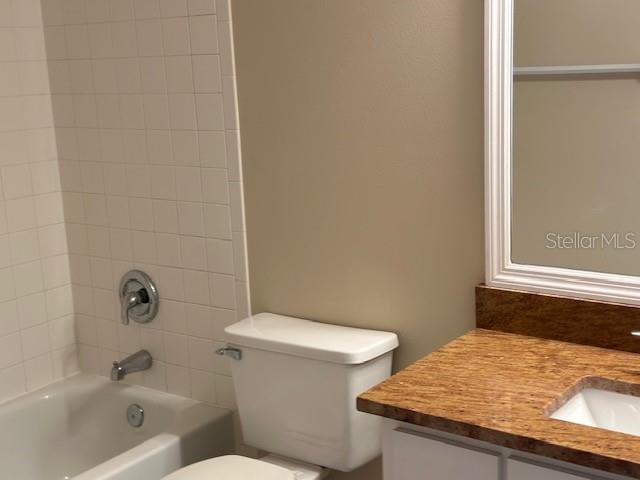 BLOOMINGDALE SEC R UNIT 3 - Residential Lease