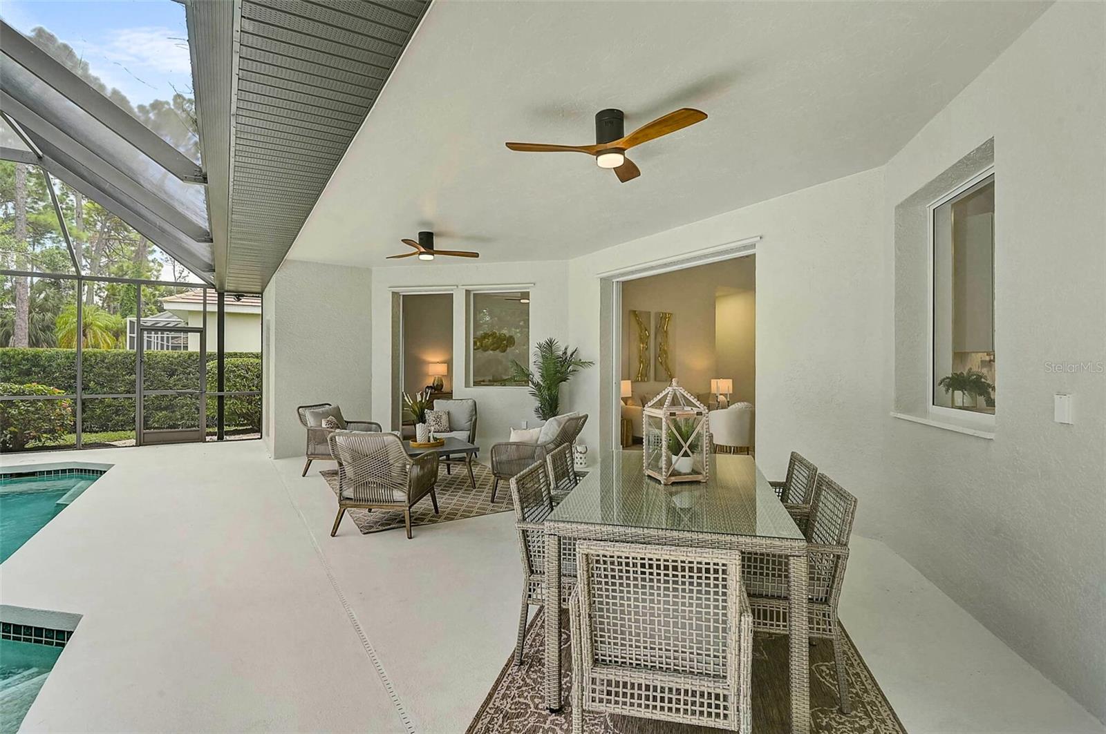 CALUSA LAKES - Residential