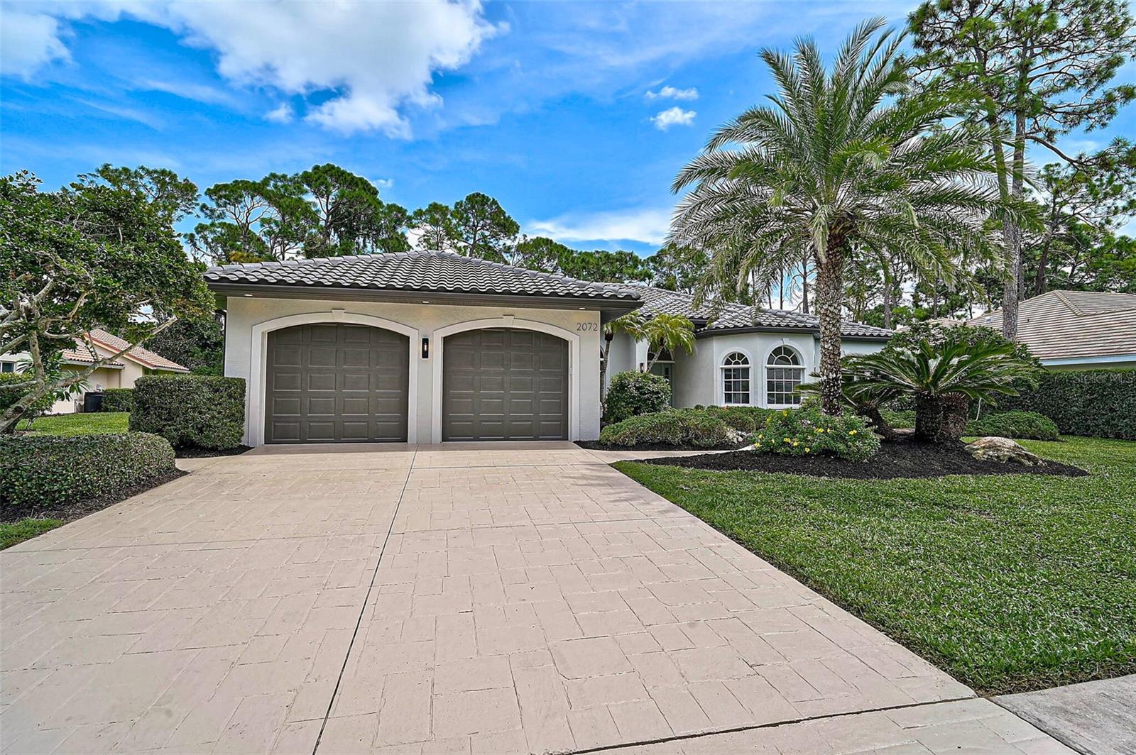 CALUSA LAKES - Residential