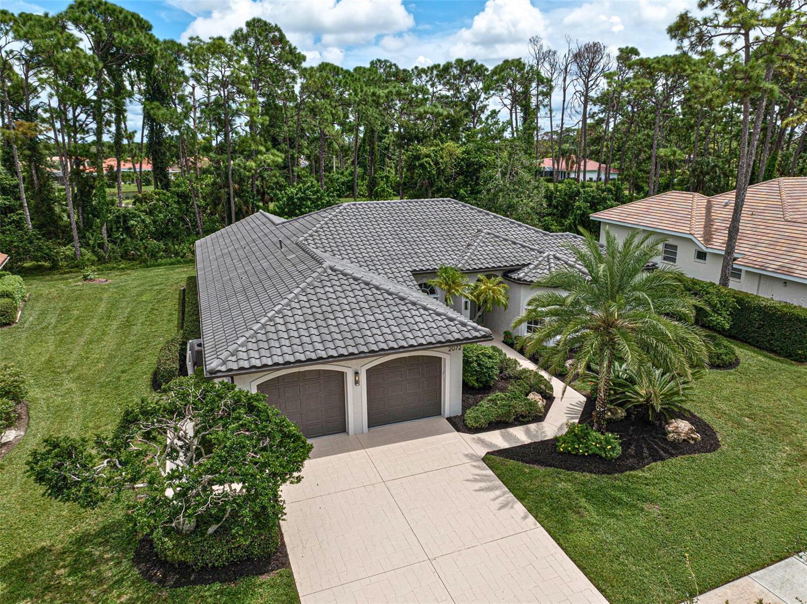 CALUSA LAKES - Residential
