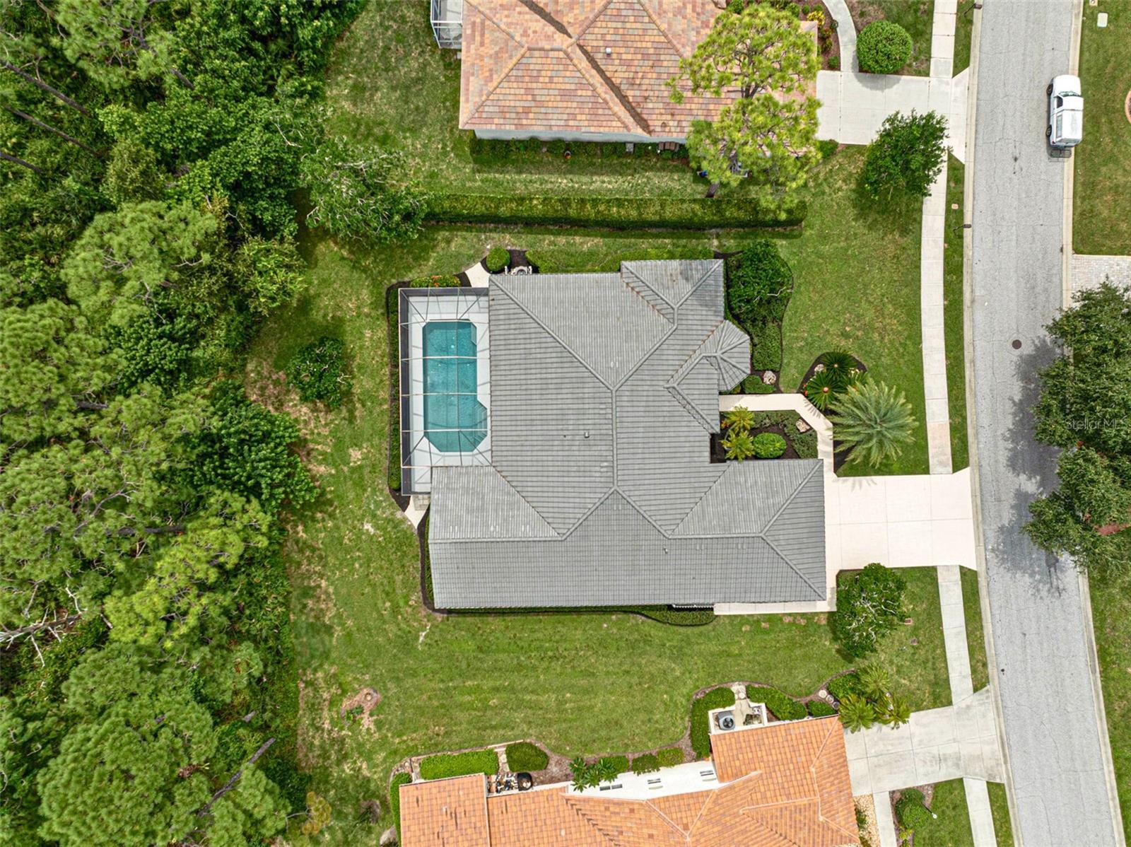 CALUSA LAKES - Residential