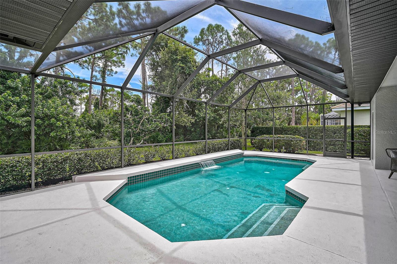 CALUSA LAKES - Residential