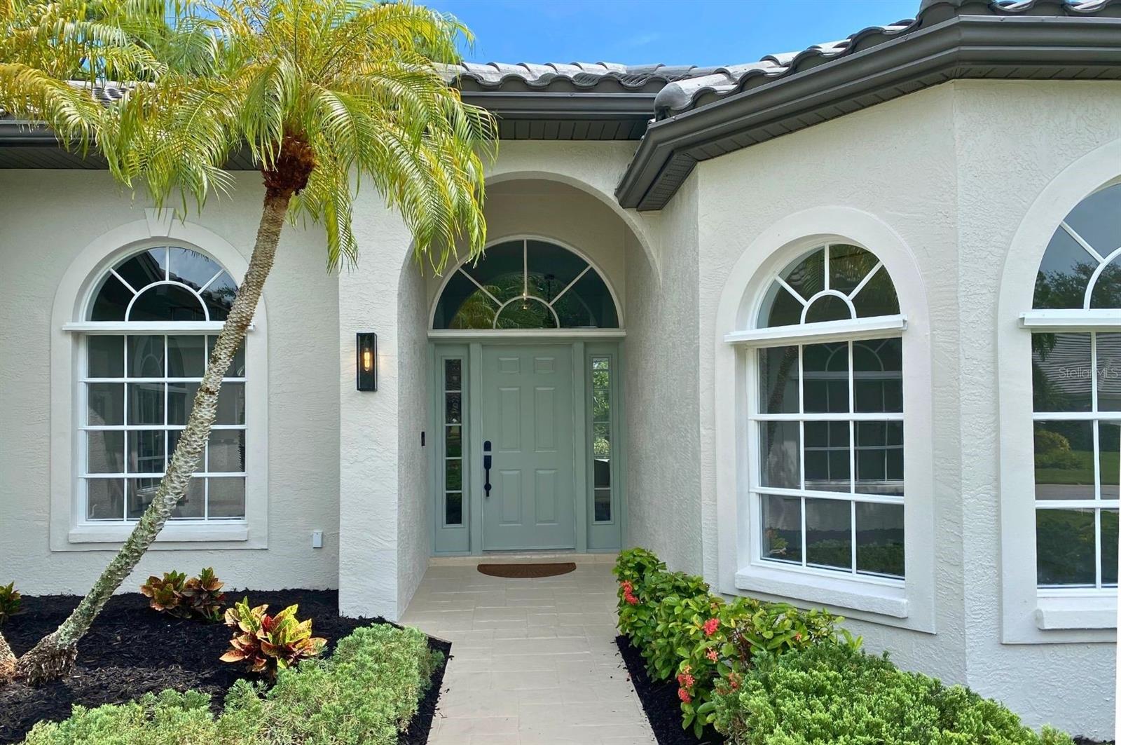 CALUSA LAKES - Residential