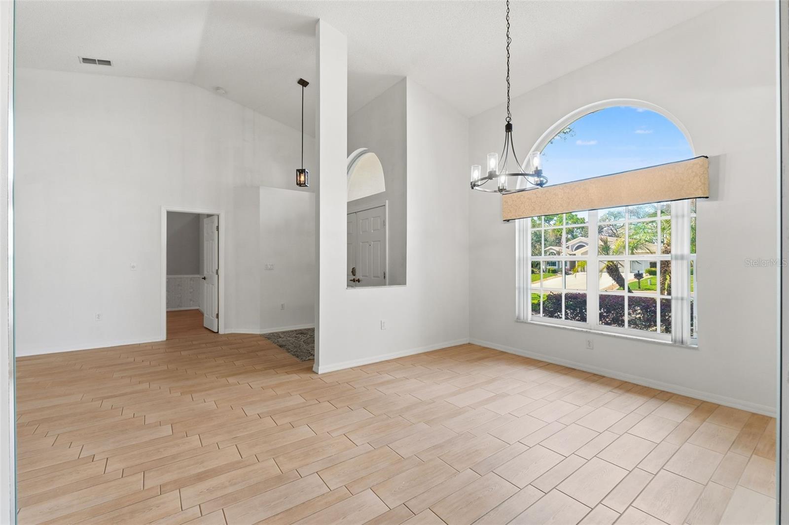 WELLINGTON AT SEVEN HILLS PH 1 - Residential