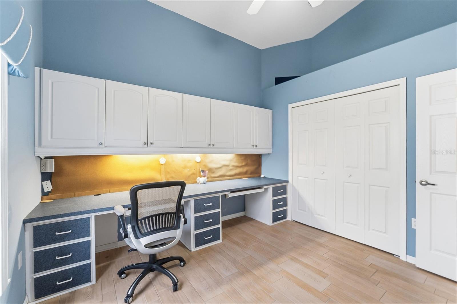 WELLINGTON AT SEVEN HILLS PH 1 - Residential