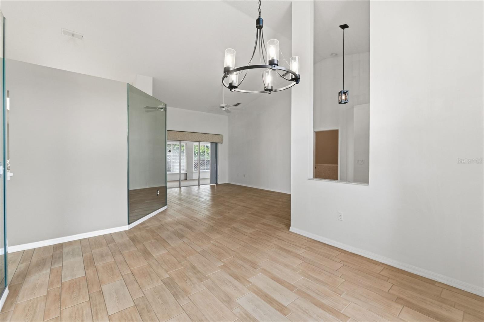 WELLINGTON AT SEVEN HILLS PH 1 - Residential