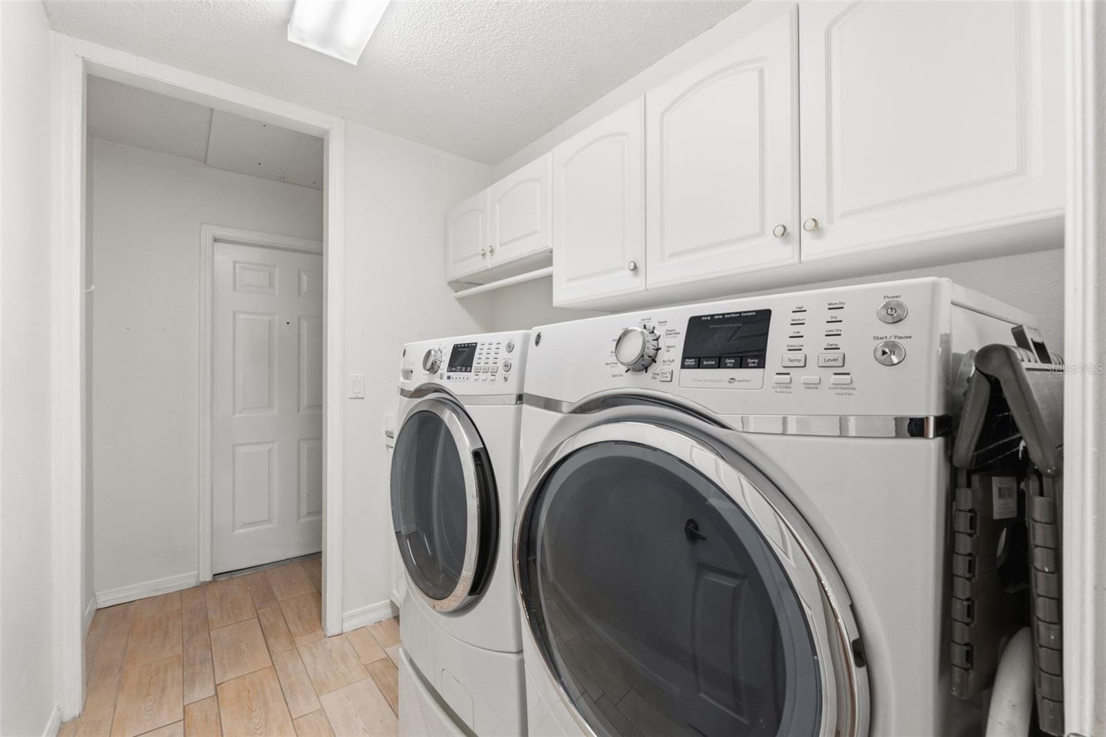 WELLINGTON AT SEVEN HILLS PH 1 - Residential